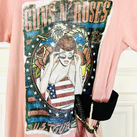 Tiger In The Rain Limited Edition Guns and Roses T-Shirt XS BNWOT - Picture 2 of 12